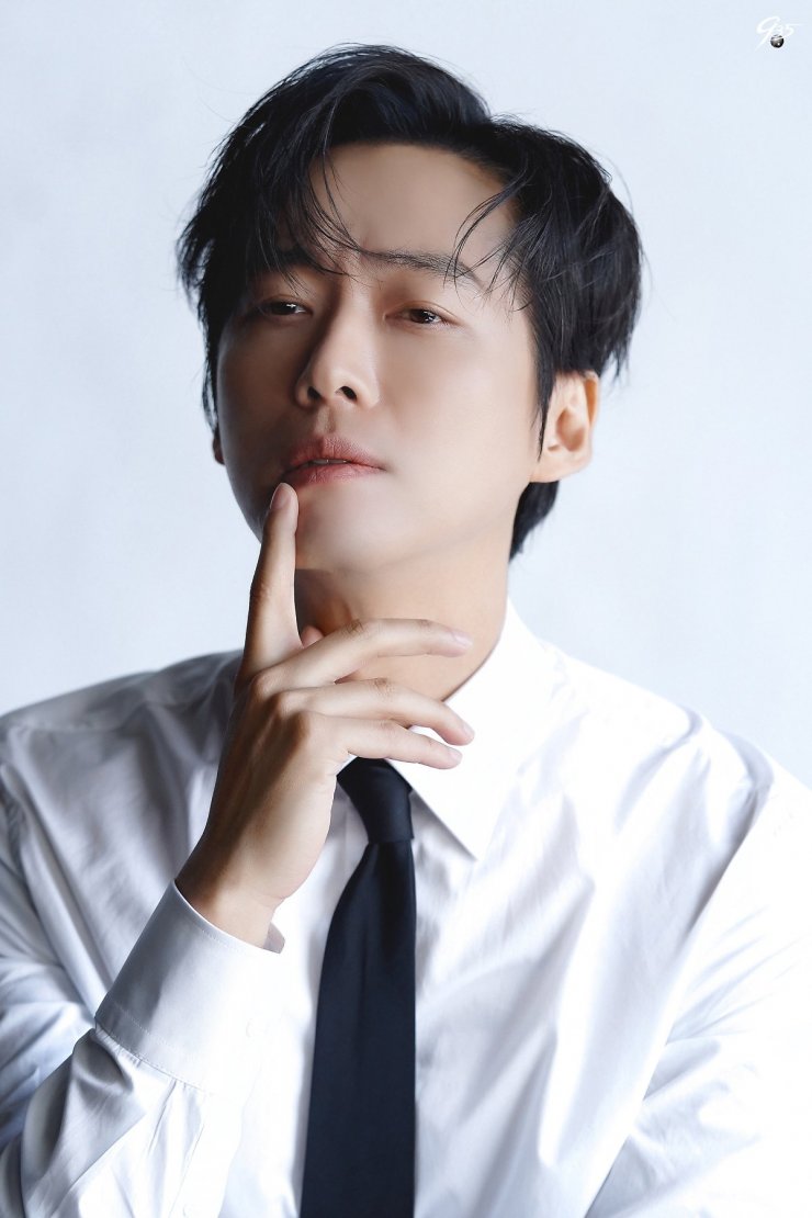 Namkoong Min